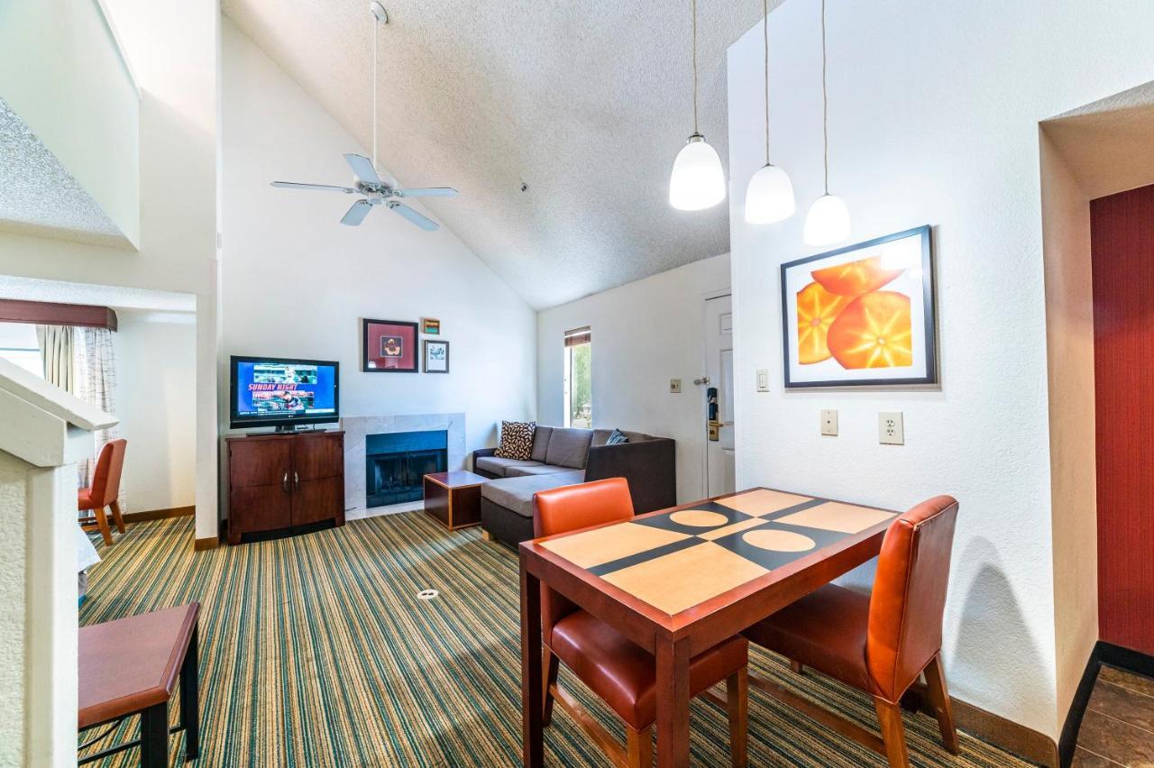 Metro Phoenix Loft Sleeps 6 外观 照片